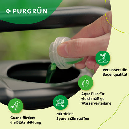 Eine Hand gießt Purgrün Gartendünger 1 Liter (grüner, organisch-mineralischer Dünger) in ein Gefäß. Der Text hebt verbesserten Boden, ausgewogene Bewässerung, lebenswichtige Mikronährstoffe, NPK-Formel und Guano für bessere Blüten hervor. Purgrün-Logo oben links.