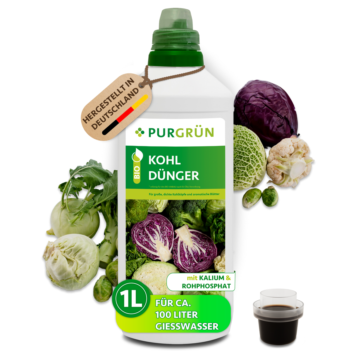 Purgrün Bio-Kohl-Dünger in der 1-Liter-Flasche mit Dosierkappe, umgeben von verschiedenen Kohlarten; reicht für ca. 100 Liter Gießwasser.