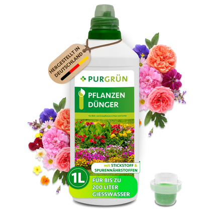 Purgrün Pflanzendünger in der 1-Liter-Flasche mit Dosierkappe, bunten Blüten und Anhänger „Hergestellt in Deutschland“.
